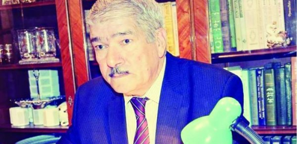 Mətbuat informasiya yaymaqla yanaşı, həm də “ana dili müəllimi” olmalıdır