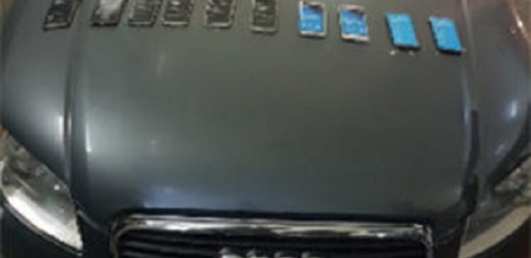 "Audi"də qanunsuz yolla ölkəyə keçirilən mobil telefonlar müsadirə olundu