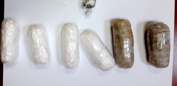 İrandan ölkəyə düz bağırsağından narkotik və psixotrop maddə keçirmək istədi