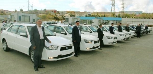 Mollalara yenə maşın verildi