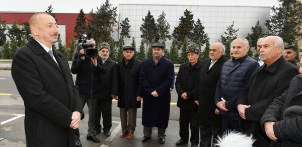 İlham Əliyevdən icra başçılarına – “Elə hallar var ki, vətəndaşları incidirlər”