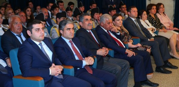 Binəqədi rayonunda Mir Cəlal Paşayevin “Bir Gəncin Manifesti” romanının motivləri əsasında tamaşaya baxılıb