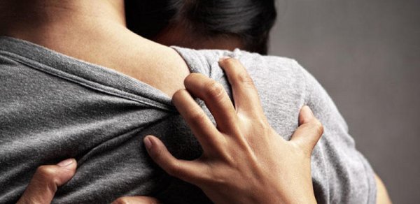Əmisi arvadı ilə 10 il gizli intim əlaqədə oldu, qətlə yetirdi - Bakıda dəhşətli hadisənin təfərrüatı