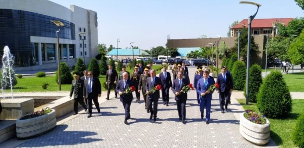 Qəbələdə Müdafiə nazirlərinin görüşü başlayıb