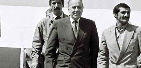 SİYASƏT