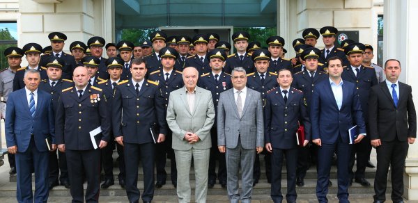 Binəqədi rayonunda polis işçilərinin peşə bayramı qeyd edilib