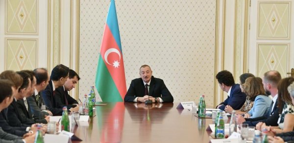 SİYASƏT