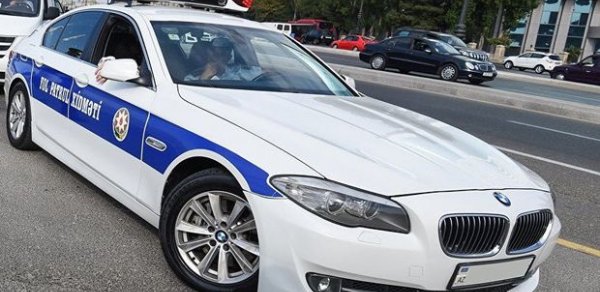 Yol polisi saxladığı üçün üstünə benzin tökdü, sonra özünü bıçaqladı - Şəkidə insident