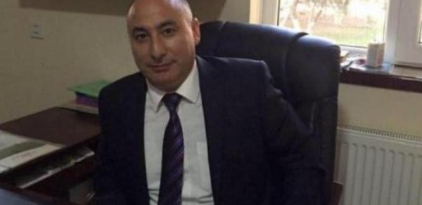Bıçaqlanan baş həkimin böyrəyi çıxarıldı - Komadan ayıla bilmir