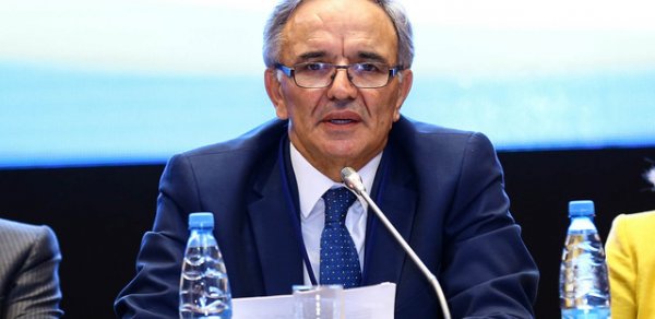 Əflatun Amaşov: "Azərbaycanda heç bir qurum mediaya nəzarət etmir, media tam müstəqildir"