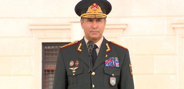 Vilayət Eyvazov Əkbərovu yeni vəzifəyə təyin etdi