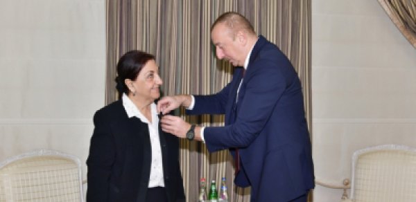 SİYASƏT