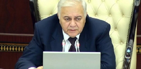 “Oqtay Əsədovun o adda nə qardaşı, nə də bacısı oğlu var”