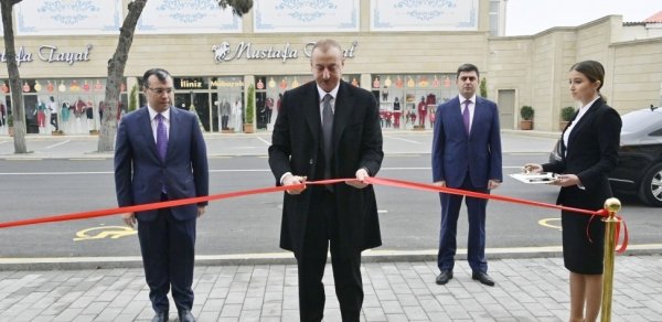 İlham Əliyev 2 saylı DOST mərkəzinin açılışında - FOTOLAR