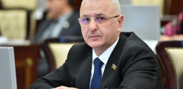 Ülvi Quliyev namizədliyini irəli sürdü