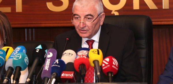 Məzahir Pənahov: "Milli Məclisə seçkilər müsbət mənada gərgin şəkildə keçir"