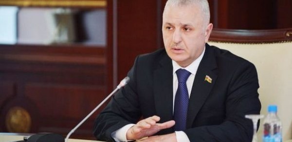 “Az danışıb, çox iş görmək” - Deputat Ülvi Quliyev Yasamala “yola davam” deyir