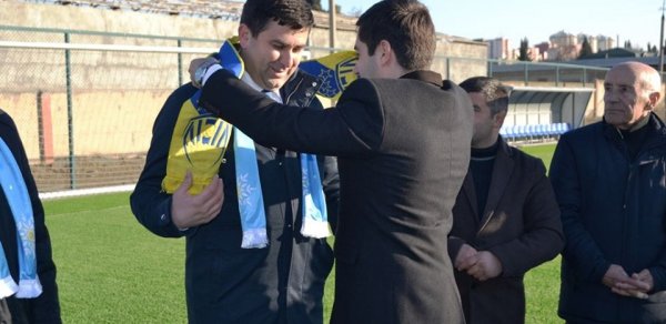 Müşfiq Cəfərov Kəpəz Peşəkar Futbol Klubunun üzvləri ilə görüşüb - FOTOLAR