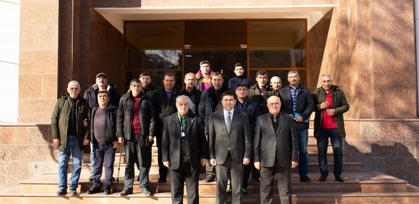 Müşfiq Cəfərov “Qarabağ Qaziləri” klubunun üzvləri ilə görüşdü - FOTOLAR