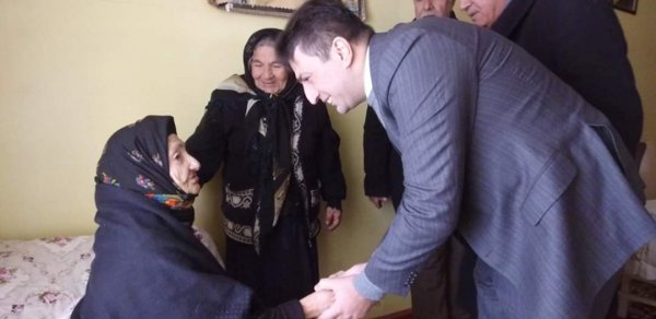 Şahin Seyidzadə: “Bütün seçicilərimə telefon nömrəmi vermişəm, zəng edirlər” - FOTO