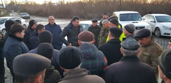 Vasif İsrafilov böyük izdihamla qarşılandı - FOTO