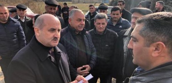 Çingiz Qənizadə seçiciləri ilə görüşüb - FOTOLAR