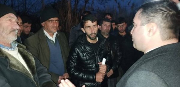 Zərdab-Ucar sakinləri Adəm Məmmədova səs verəcəklərini deyir - FOTOLAR