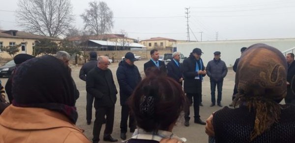 Nizami Səfərov seçiciləri ilə görüşlərini davam etdirir - FOTO