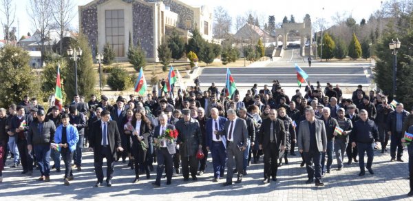 Deputatlığa namizəd Möhsüm Aslanovla gənclər mərkəzində izdihamlı görüş - FOTOLAR