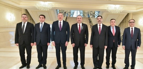 SİYASƏT