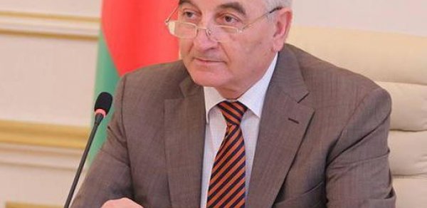 Məzahir Pənahov: "Seçki qutusuna düz istiqamətdə baxmaq lazımdır"