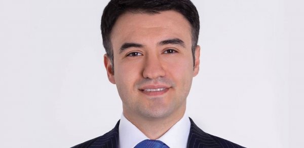 ABŞ və İngiltərə təhsilli 30 yaşlı deputat - Kamal Cəfərov kimdir?
