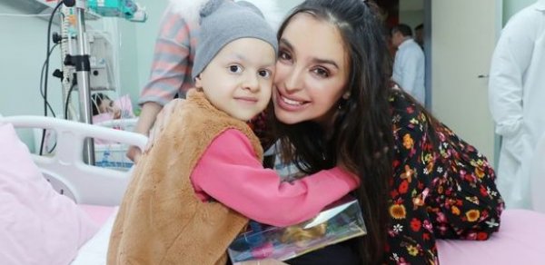Leyla Əliyeva onkoloji xəstəlikdən əziyyət çəkən uşaqlarla görüşüb - FOTO