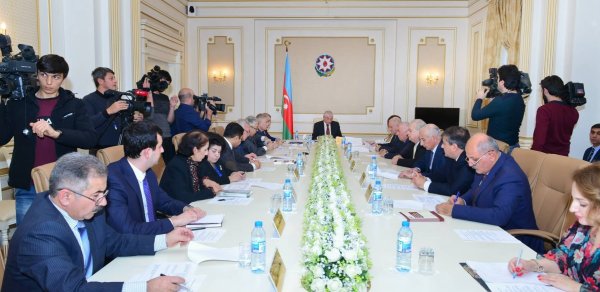 MSK-nın iclası başladı