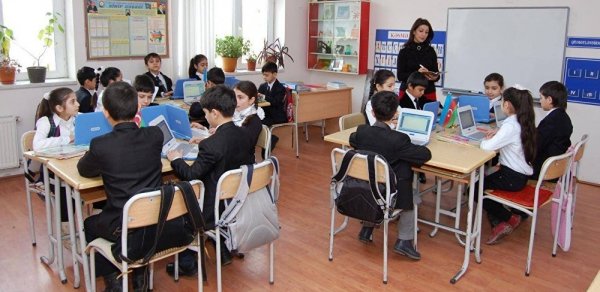 Azərbaycanda məktəb və universitetlər 31 maya qədər bağlı olacaq - RƏSMİ