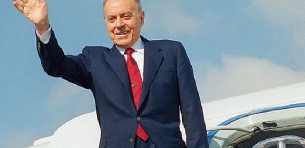 SİYASƏT