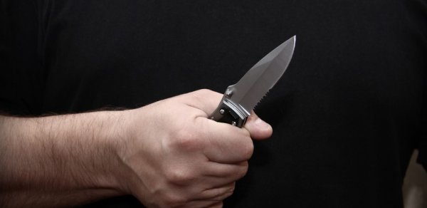 Tovuzda ərinin bıçaqladığı qadın xəstəxanada öldü