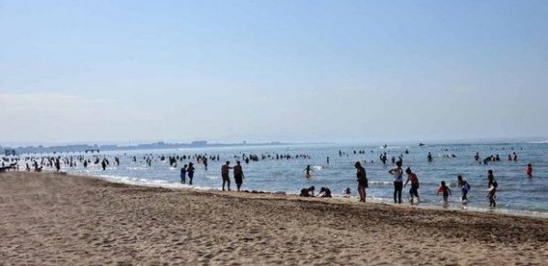 Çimərliklərdə reydlər nələri üzə çıxardı? - FOTO