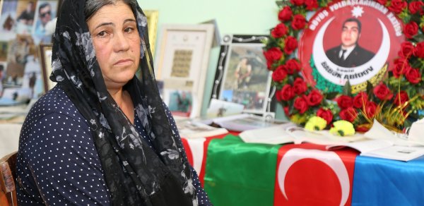 Aprel şəhidi haqqında sənədli film çəkilir - FOTO