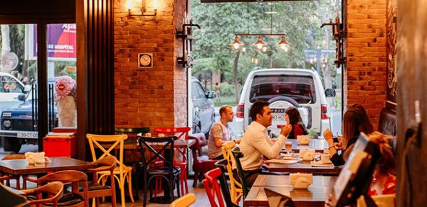 Sabahdan kafe və restoranlar fəaliyyətini bərpa edir – RƏSMİ AÇIQLAMA