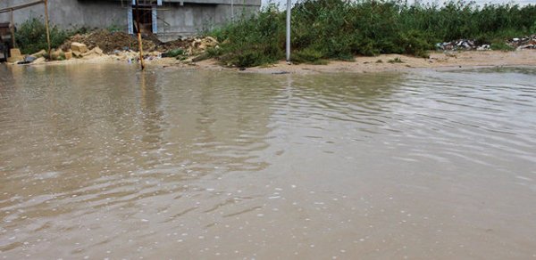 Bakıda evləri su basdı: Altı nəfər köməksiz qaldı