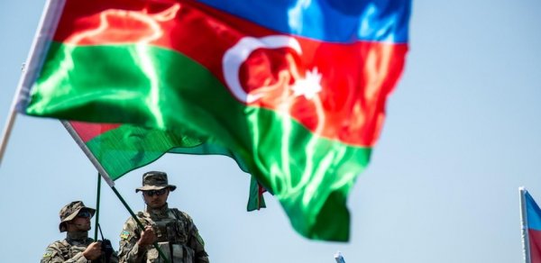 DSX-nin hərbi qulluqçularına fəxri adlar verildi