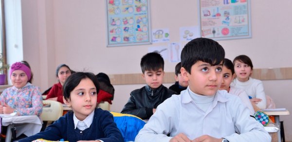 Siniflərdə şagird sıxlığı necə tənzimlənəcək?