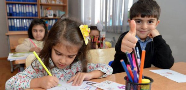 Məktəblərdə uşaqların maska taxması məcburidir?