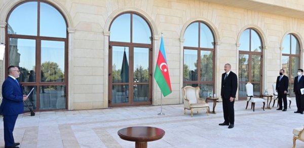 SİYASƏT