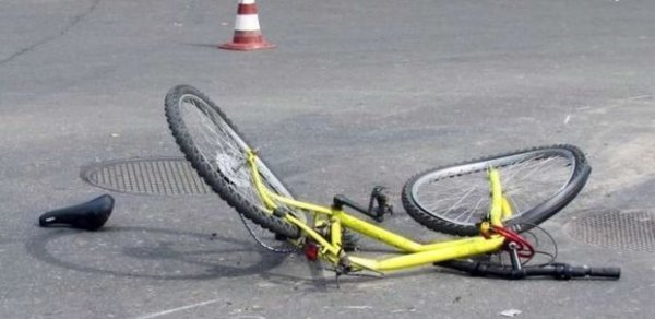 Bakıda velosiped sürən uşağı avtomobil vuraraq öldürdü