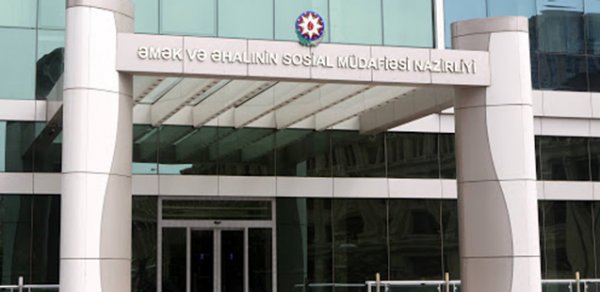 Saxlanıldığı deyilən vəzifəli şəxslə bağlı nazirlikdən açıqlama