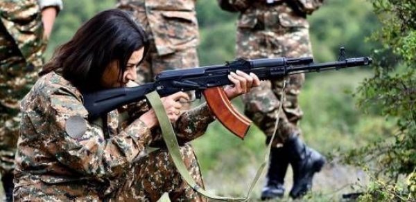 Paşinyanın arvadı növbəti dəfə erməni qadınlar üçün hərbi təlimlər keçirəcək