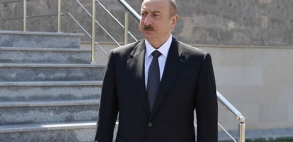 SİYASƏT
