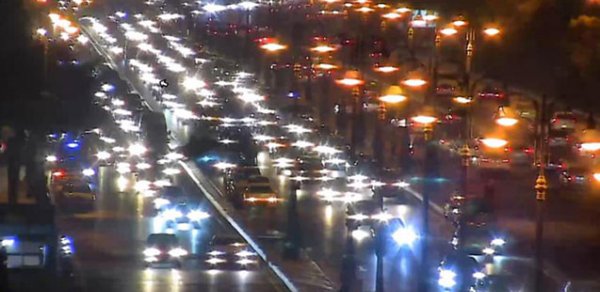 Bakıda yol qəzası tıxaca səbəb oldu